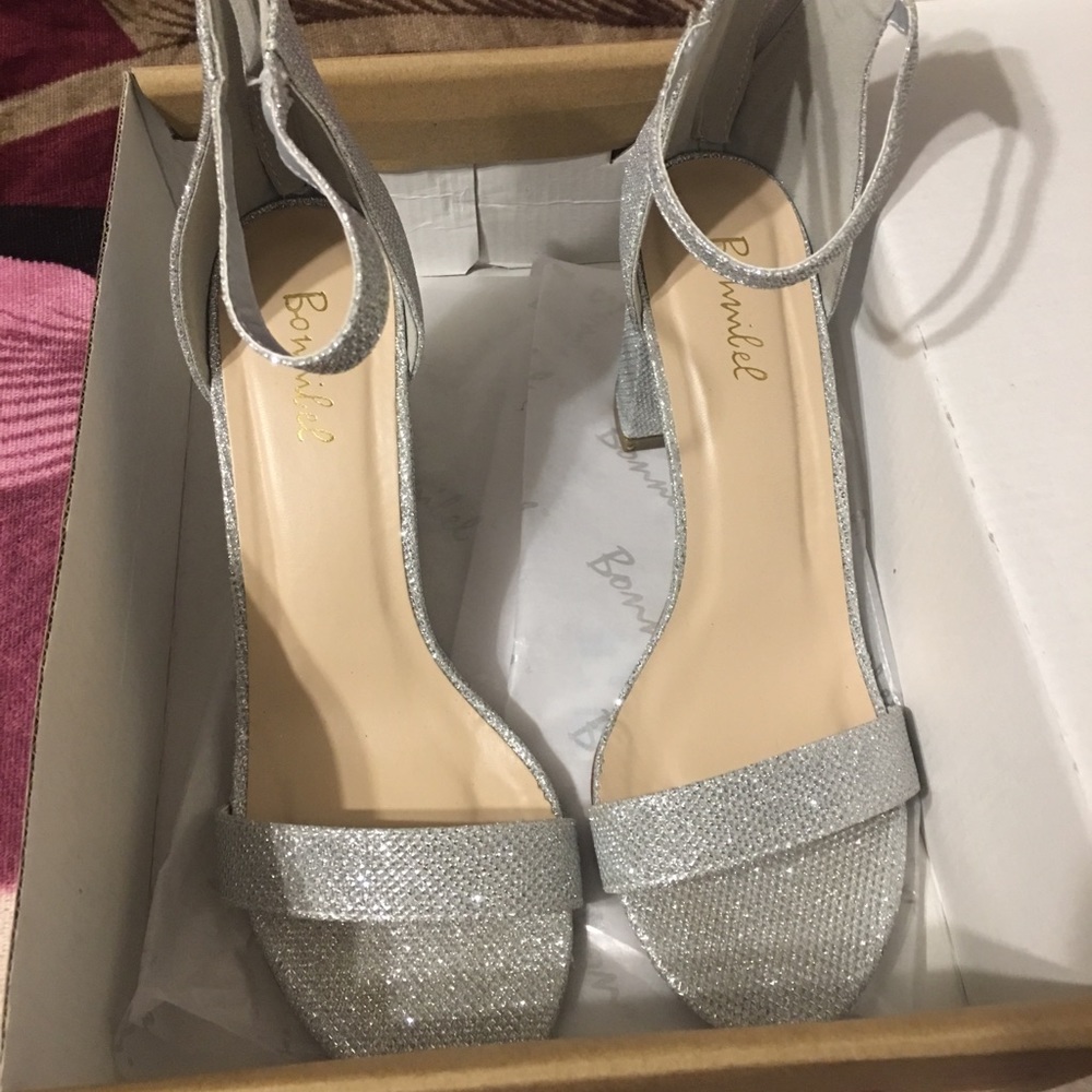 Silver Heels | prom